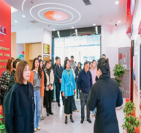 3月15日上午，常州市基层理论宣讲工作会议暨基层理论宣讲骨干培训班在湖塘镇人民政府召开。