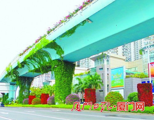 今年全市计划新增或改造提升城市园林绿地面积400公顷