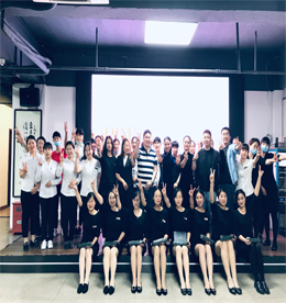 为落实ob电竞集团打造线上线下科技生态服务平台的愿景，进一步整合集团的产品生态圈，自2020年4月开始，ob电竞新零售突破传统的业务模式，逐步打造让业务人员能成为为客户提供全品类咨询服务的”生活顾问“。