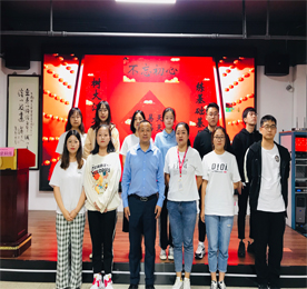 2020年9月21日上午，10名来自江苏理工大学商学院市场营销专业实习生来到ob电竞集团，正式开始为期4个月的顶岗实习阶段。本次顶岗实习共分为3个阶段：第一阶段为入职培训阶段，第二阶段为岗位实践阶段，第三阶段为总结收获阶段。